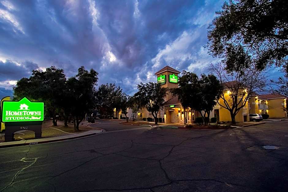 Hometowne Studios Phoenix - Dunlap Ave – Phoenix, AZ