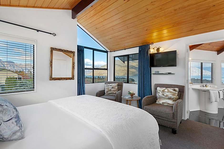 Balmoral Lodge