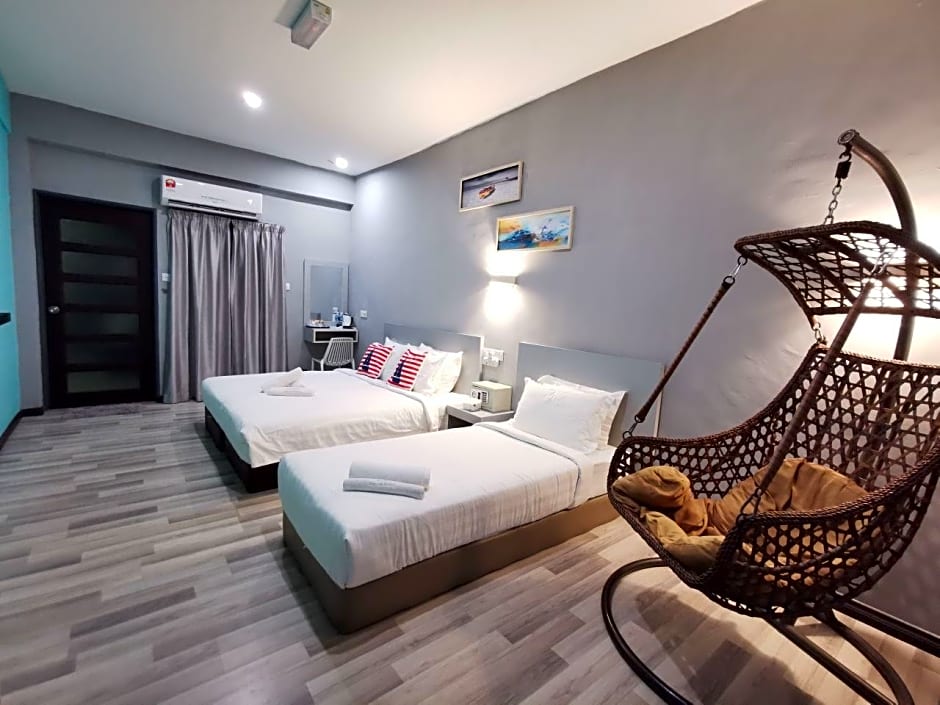 ang lee holiday stay