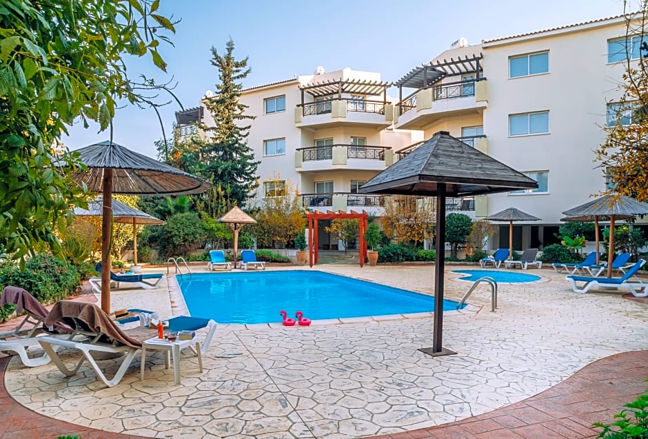 Artemis Cynthia Complex