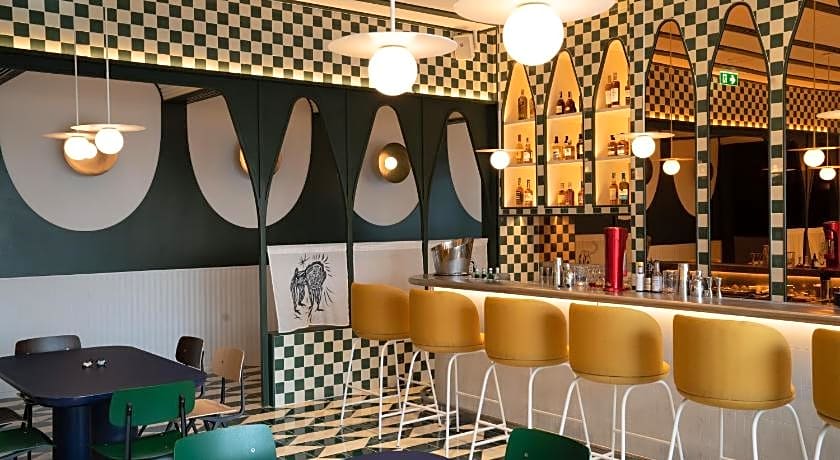 The Standard, Bangkok Mahanakhon