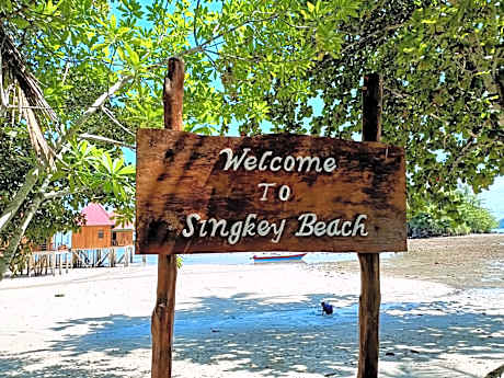 Sing Key Beach
