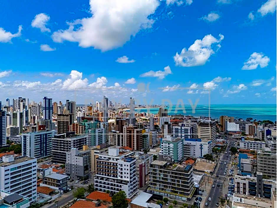 Urban 750 by Day by Day