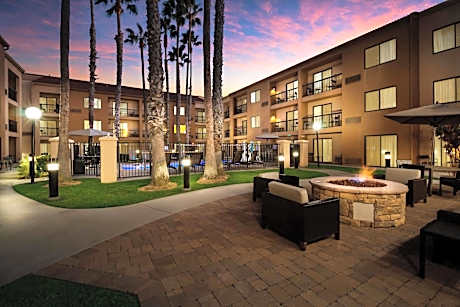 Sonesta Select Huntington Beach Fountain Valley