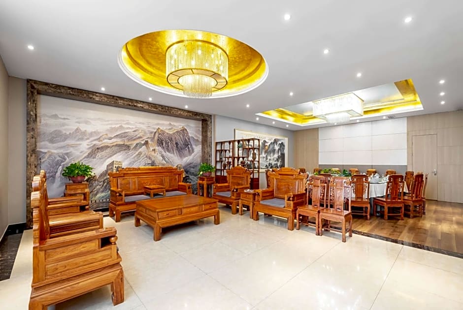 Ramada Linyi North