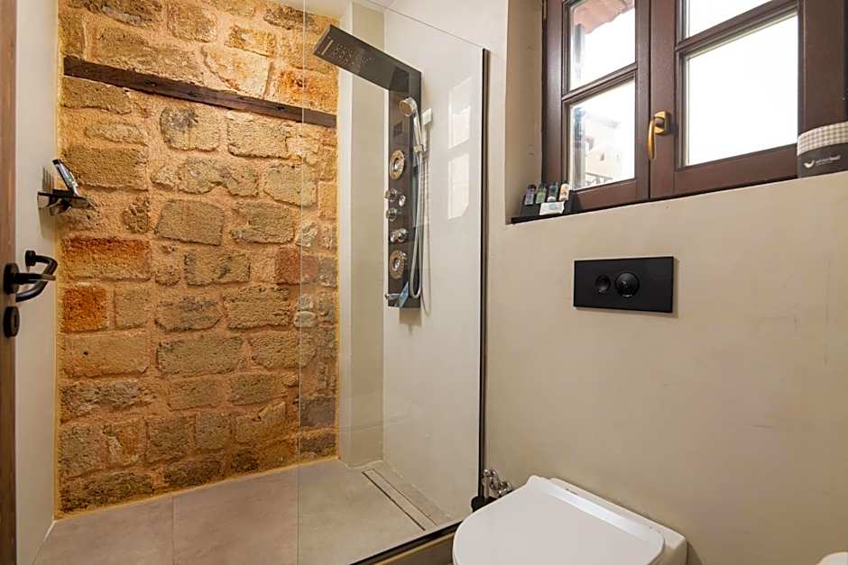 Ancient Knights Luxury Suites