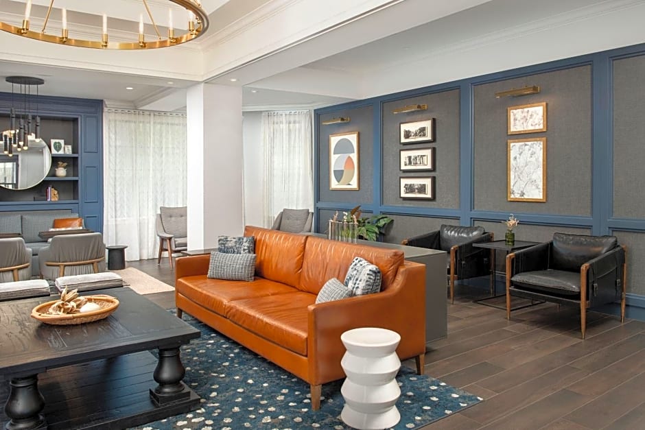 Courtyard by Marriott Savannah Downtown/Historic District