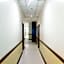 OYO 187 The Maxwell Hotel