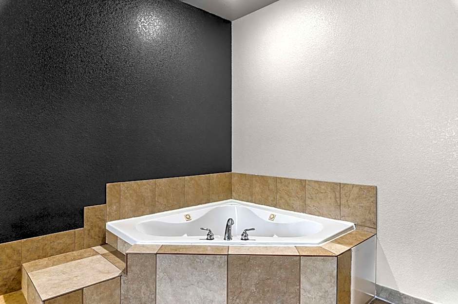 Best Western Sherwood Inn & Suites