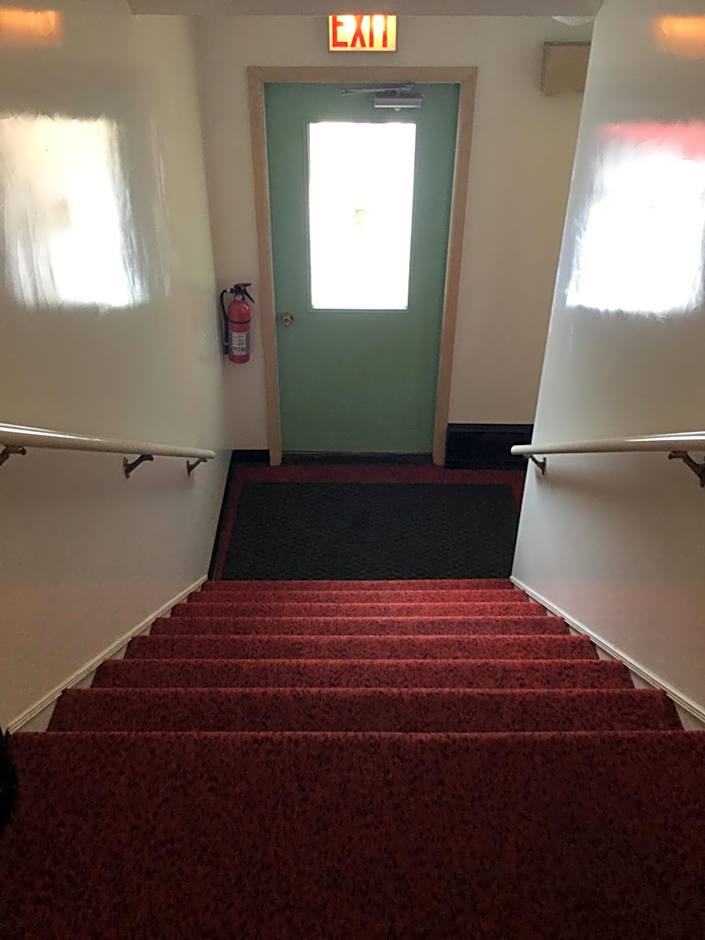 Cedars Motel