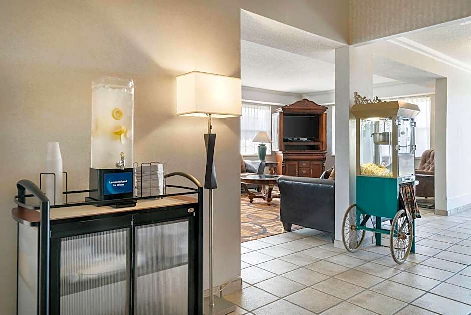 Quality Inn & Suites Manistique
