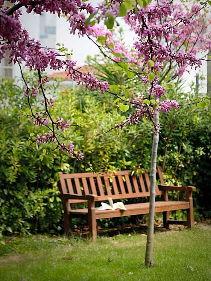 SG Costa Barcelona Apartments