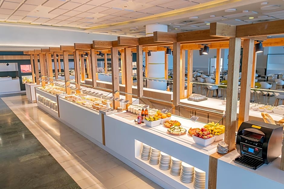 Landmar Costa los Gigantes Family Resort