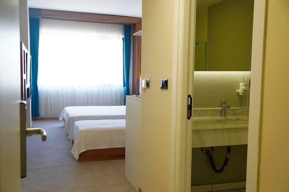 KANÇUL HOTEL TASTEPELER