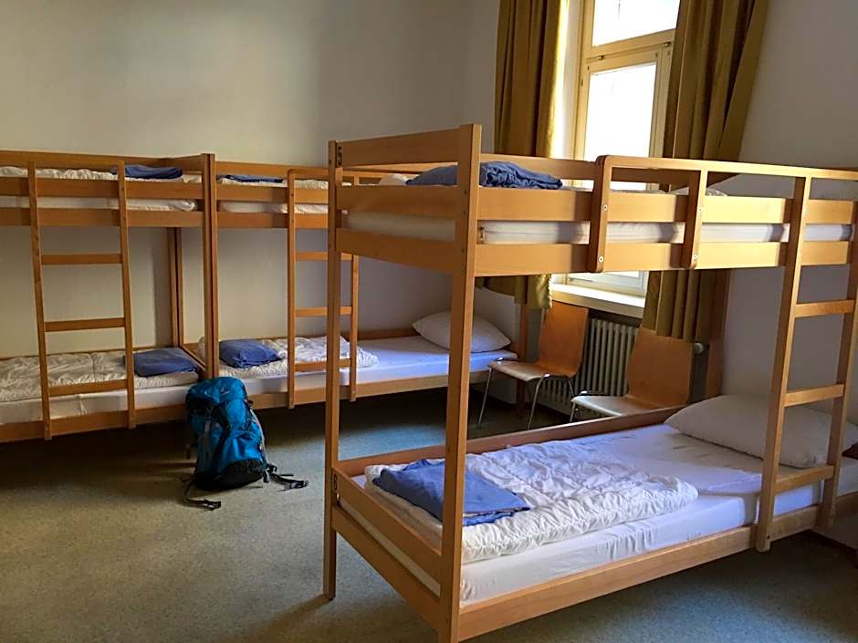 Ostello Montebello - Bellinzona Youth Hostel