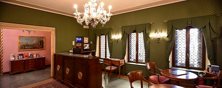 Hotel San Moise