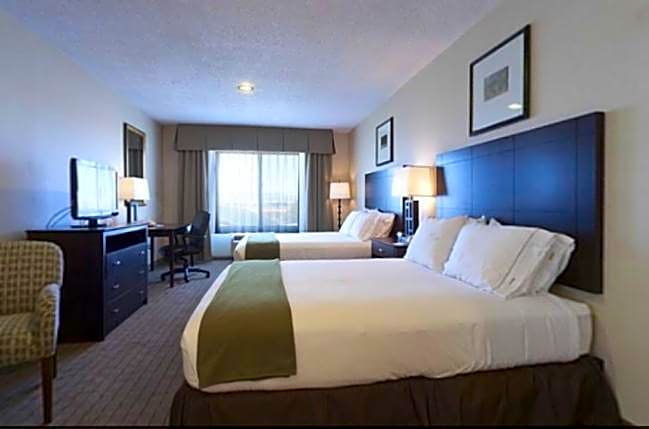 Holiday Inn Express Hotel & Suites Grants Milan By IHG