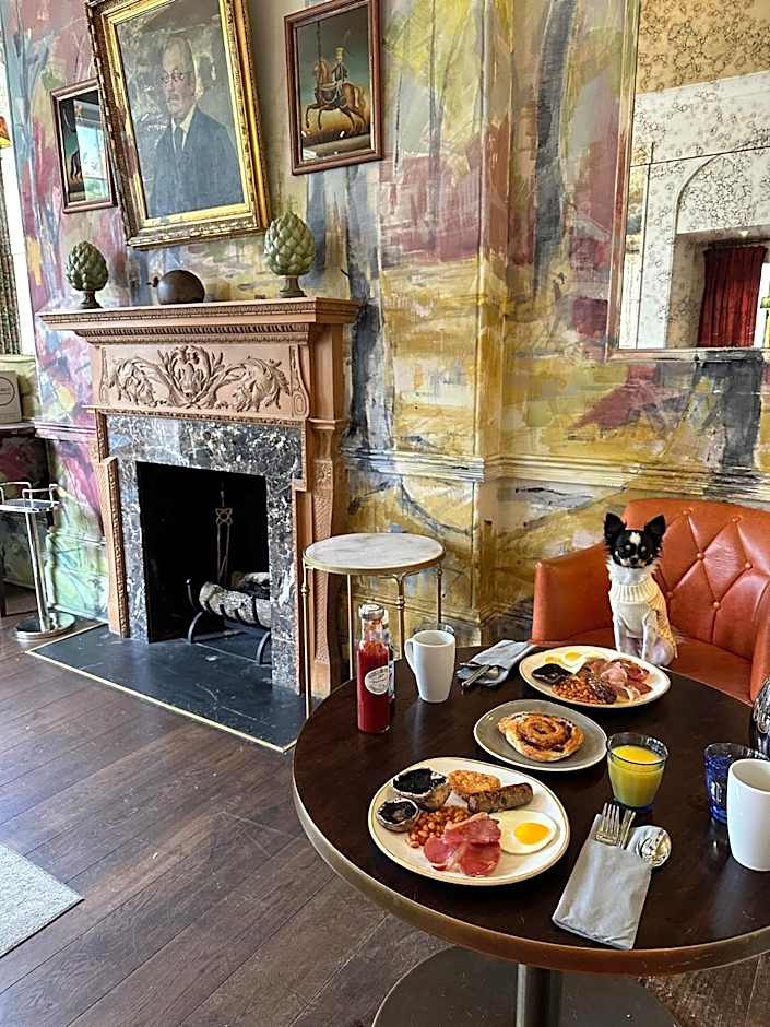 Richmond Hill Hotel