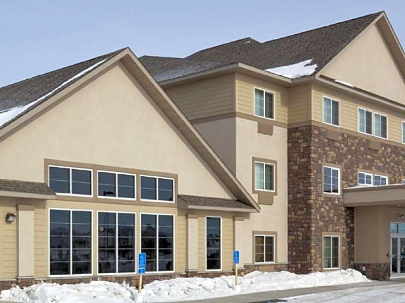 GrandStay Hotel & Suites Thief River Falls