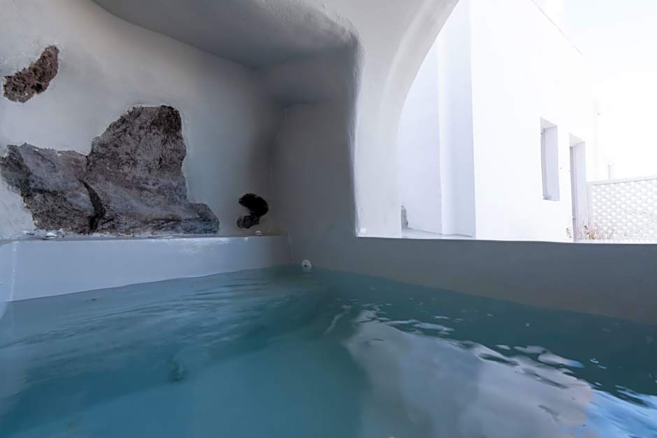 Anemos Cave Suites