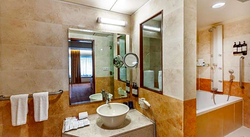 Fortune Park Lake City, Thane - Member ITC Hotels' Group