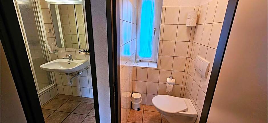 Miramont Horse Trekking Hostel