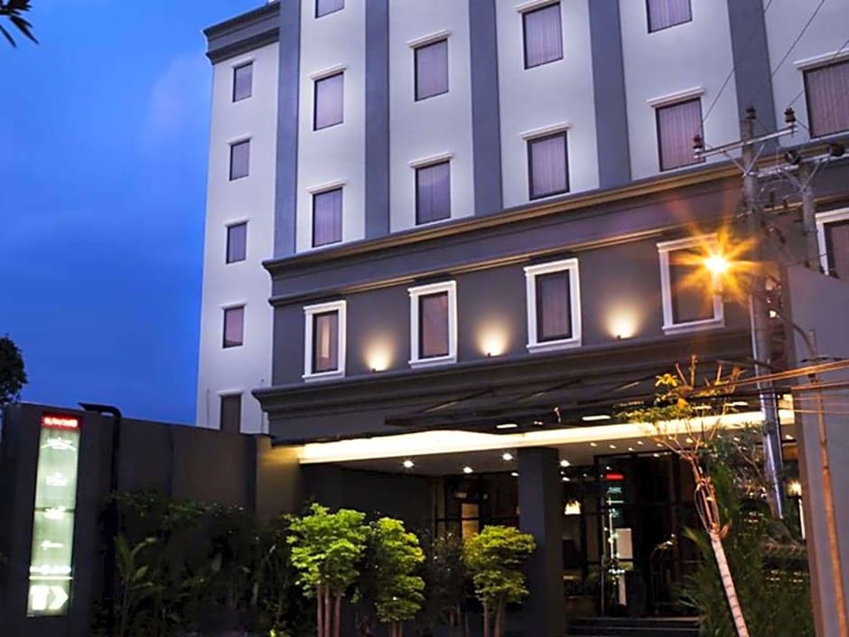 Grand Kangen Hotel Urip Sumoharjo