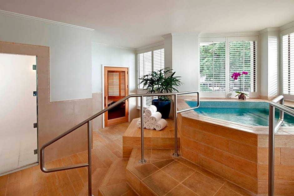 Moana Surfrider, A Westin Resort & Spa, Waikiki Beach
