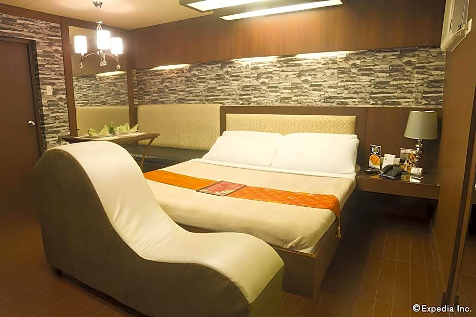 Victoria Court Las Pinas