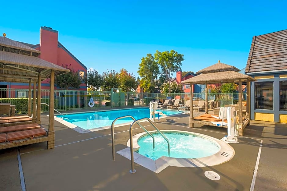 SenS Suites Livermore; SureStay Collection by Best Western