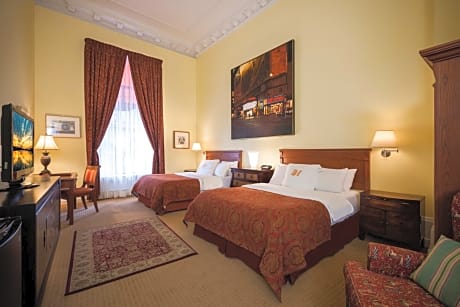 Superior Queen Room with Two Queen Beds