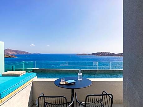 One-Bedroom Suite with Individual Plunge Pool
