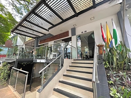 Hotel Merlott Lleras