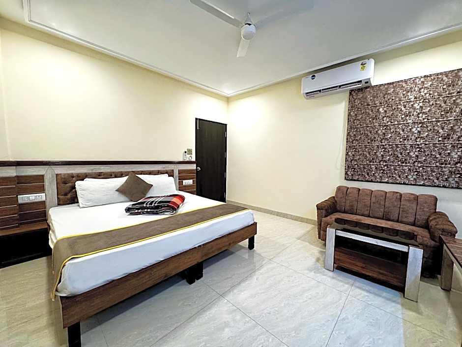Hotel Sarovar Regency