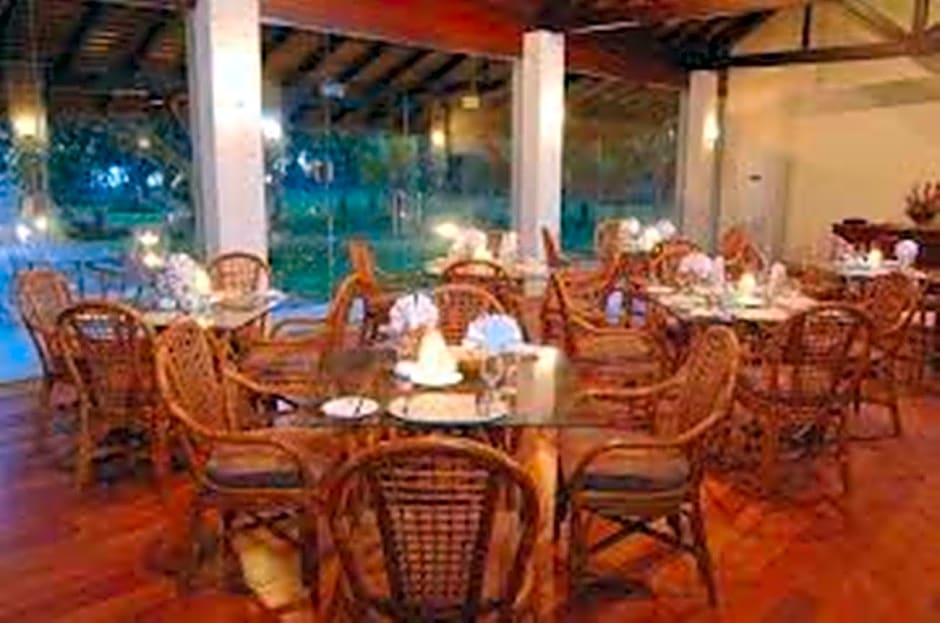 Hibiscus Beach Hotel Kalutara