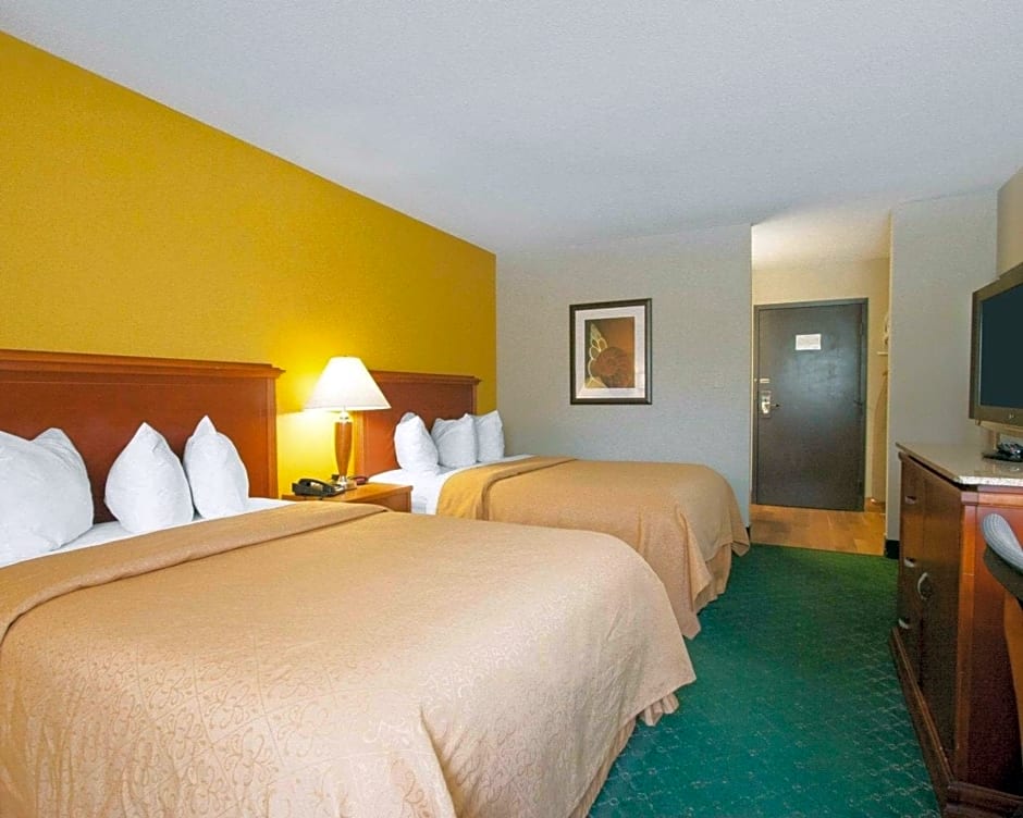 Quality Inn Cairo I-57