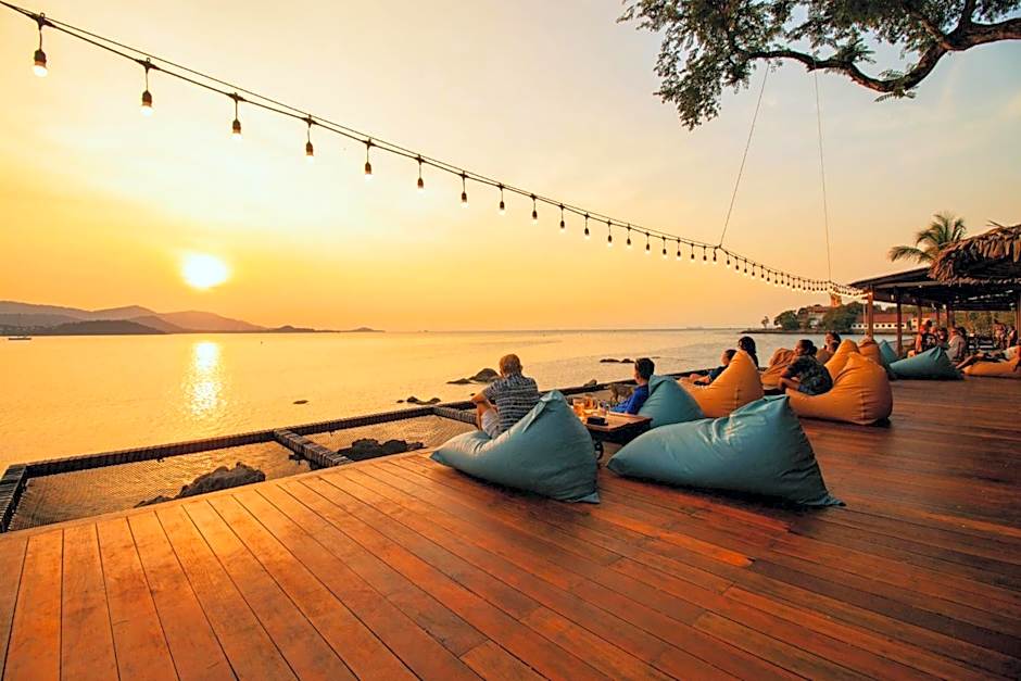 Sea Sun Bed & Beyond