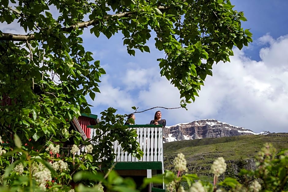 Hafaldan HI hostel, old hospital building