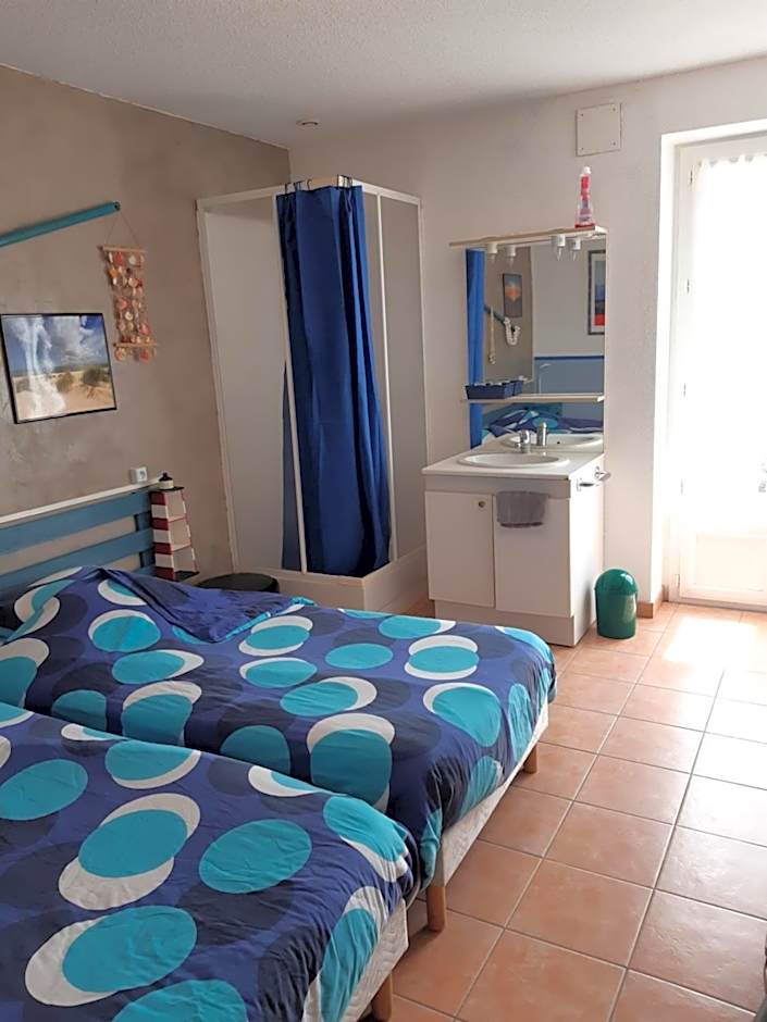 LE RELAIS BLEU