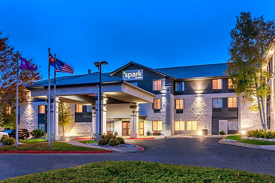 Spark by Hilton Denver International Airport