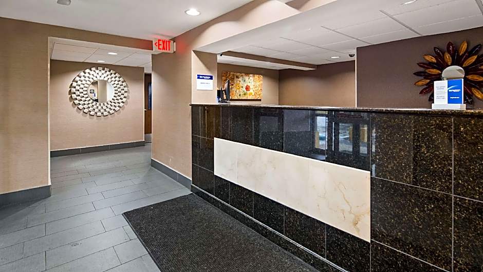 Best Western Adena Inn