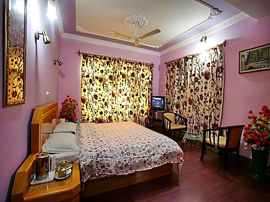 Hotel Ibni Kabeer Srinagar