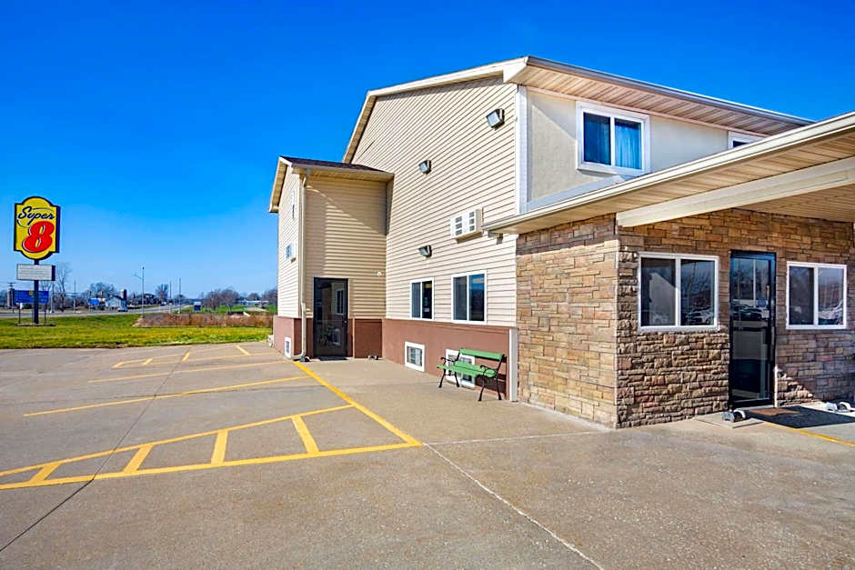 Super 8 by Wyndham Fort Madison