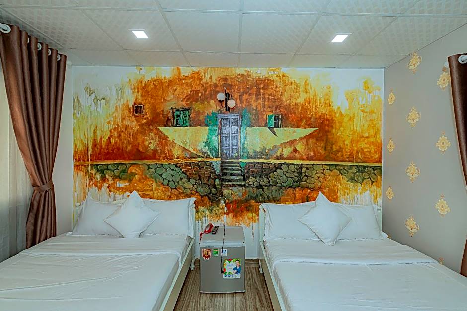 Ken's Backpackers Hotel