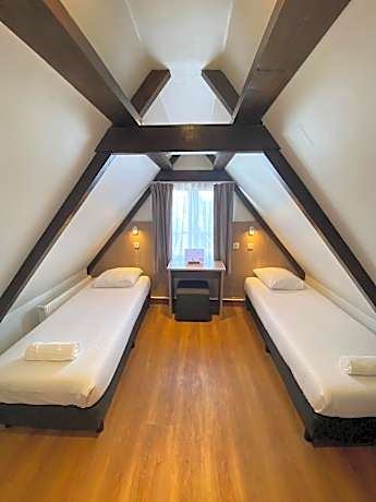 Twin Room with Shared Bathroom