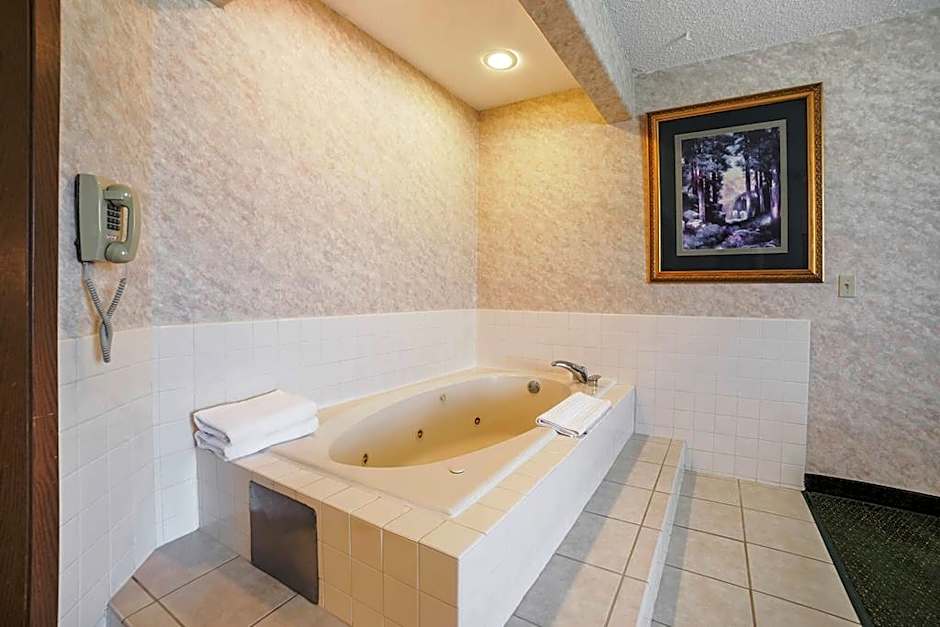 Yellowstone River Inn & Suites
