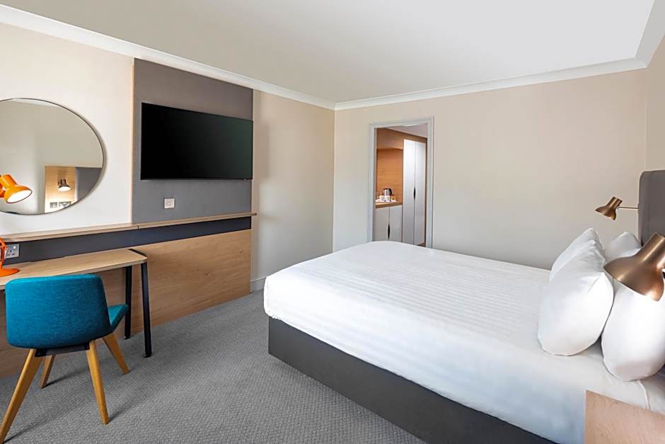 Holiday Inn Reading South M4 Jct 11 By IHG