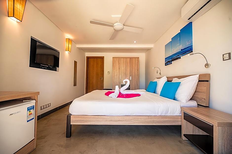 Toparadis Guest House