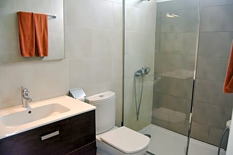 STANDARD 2 BEDROOMS (2 PEOPLE)