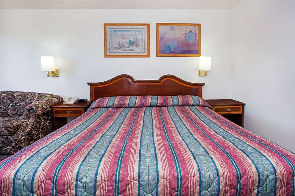 Super 8 Limon Co – Limon, CO